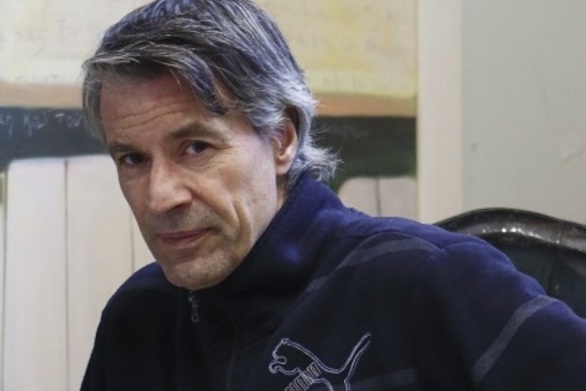 ÎÎ¯ÎºÎ¿Ï‚ Î–Î¹Î¬Î³ÎºÎ¿Ï‚: Â«Î•Î¼ÎµÎ¯Ï‚ ÎºÎ¬Î½Î±Î¼Îµ ÏƒÎµÎ¾ ÎºÎ±Î¹ Î¿ Î¬Î½Ï„ÏÎ±Ï‚ Ï„Î·Ï‚ Î®Ï„Î±Î½ ÏƒÏ„Î¿ Î´Î¹Ï€Î»Î±Î½ÏŒ Î´Ï‰Î¼Î¬Ï„Î¹Î¿Â» (video)