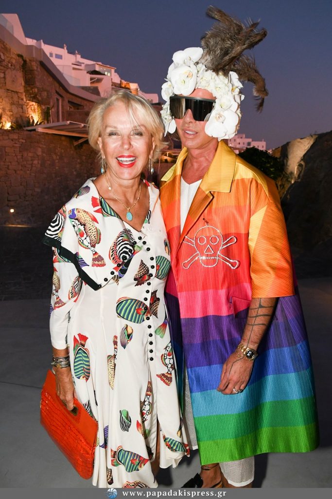 Λάκης Γαβαλάς