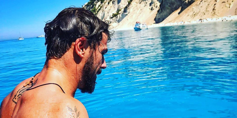 Άκης Πετρετζίκης