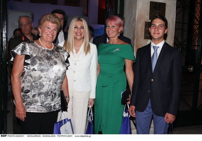 Νατάσα Παζαΐτη