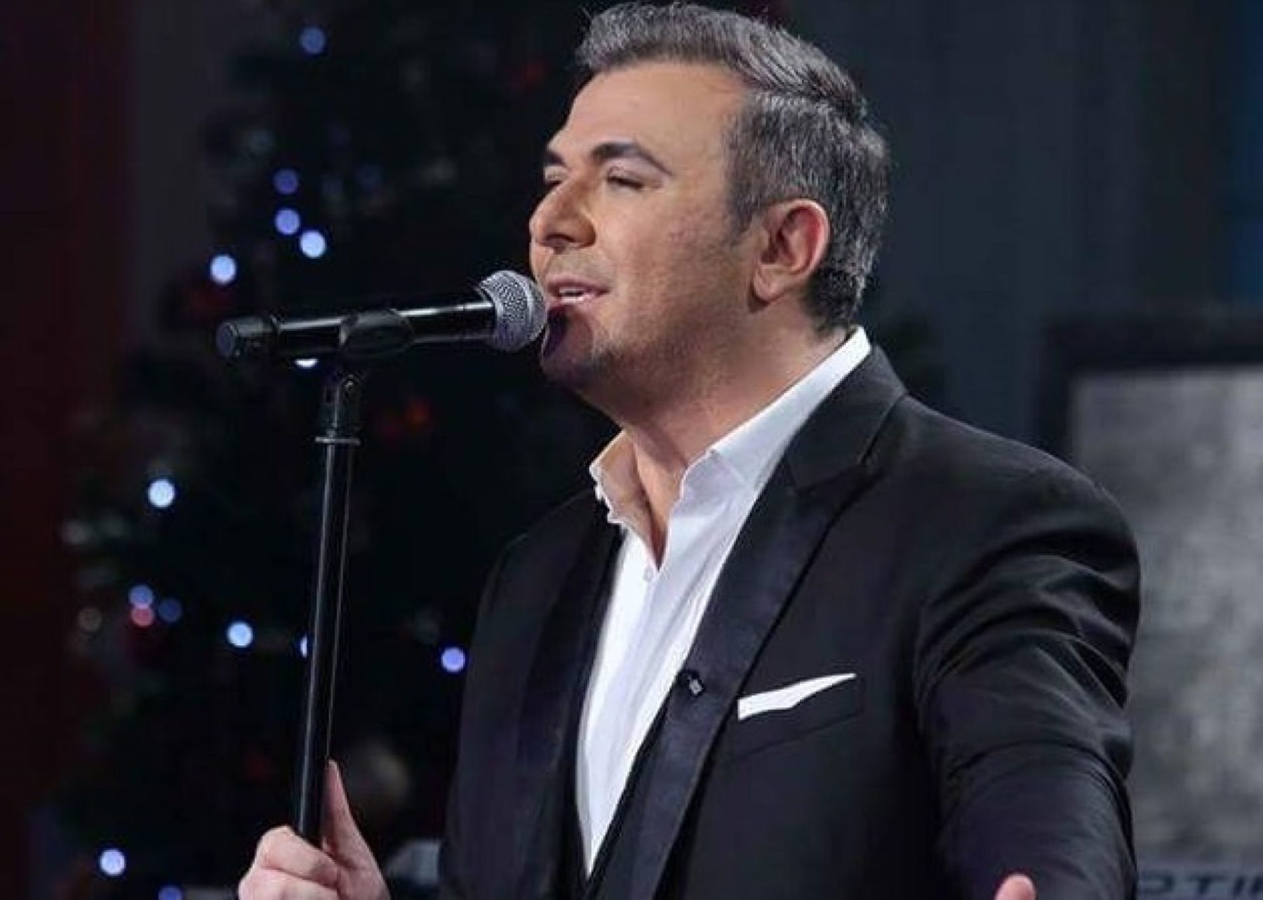 Αντώνης Ρέμος: δύσκολες ώρες για τον τραγουδιστή! Ο θάνατος που τον «τσάκισε»