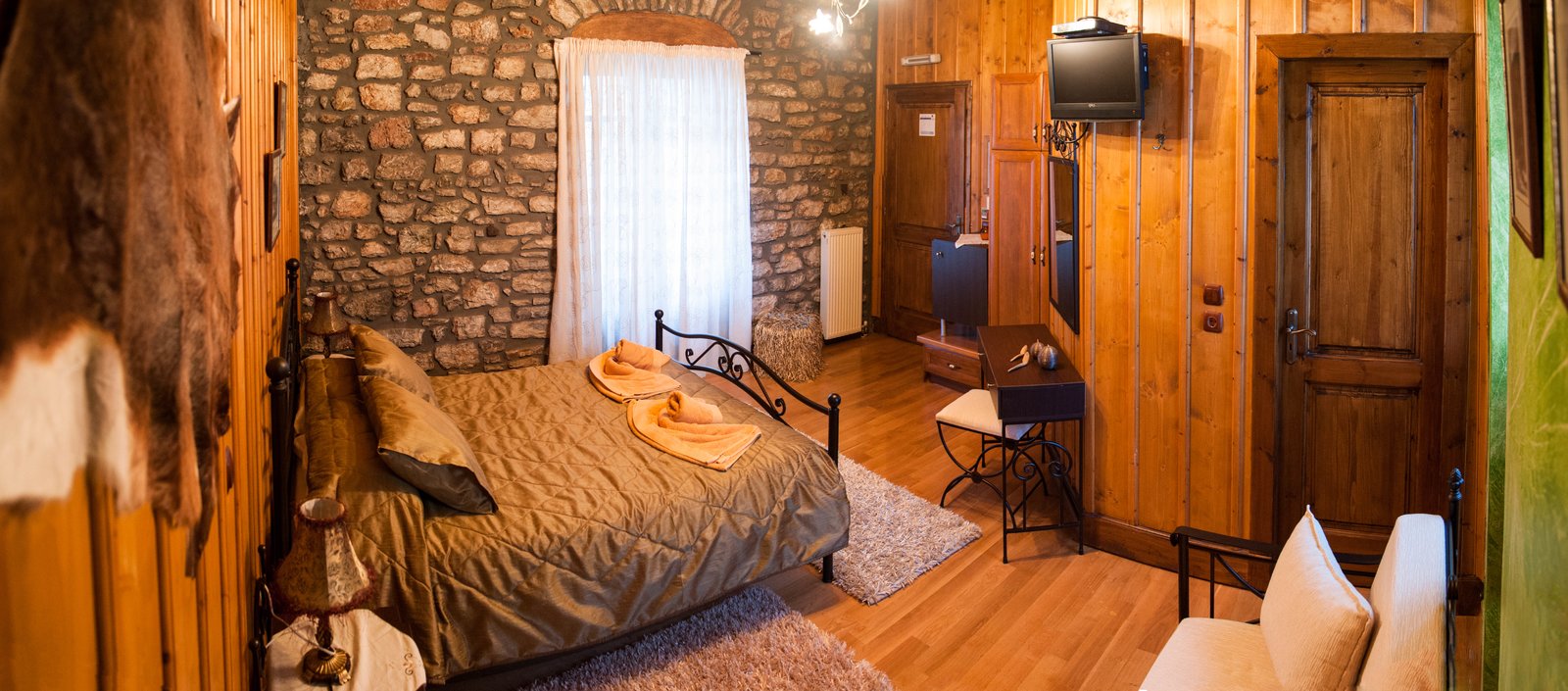 despotiko-1604473711-96