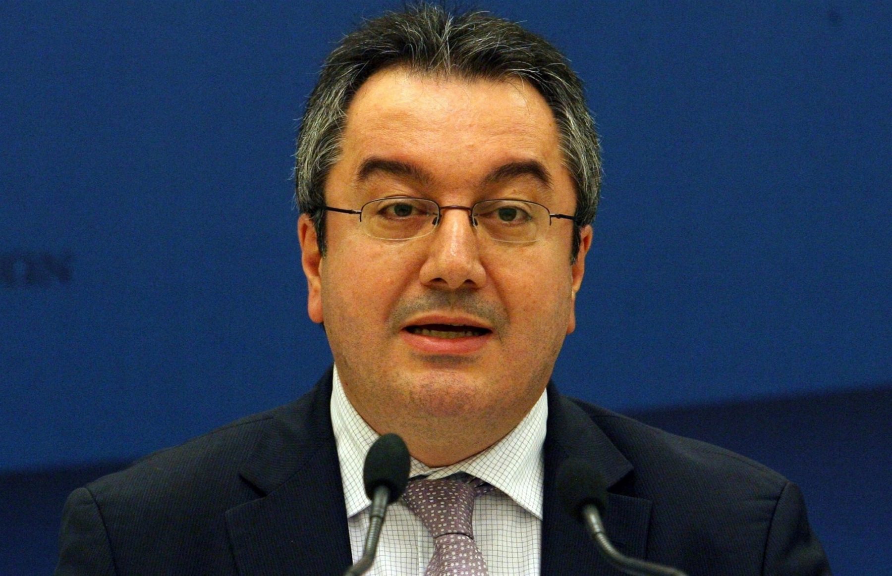 Ηλίας Μόσιαλος: τα ανησυχητικά συμπτώματα της ηπατίτιδας στα παιδιά