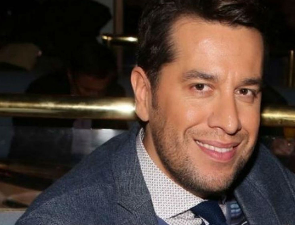 Χάρης Σιανίδης: «Εδώ παίζει το direct booking. Κλείνουν τον σταρ του εξωτερικού, το σούπερμοντελ του εξωτερικού, τον ηθοποιό»