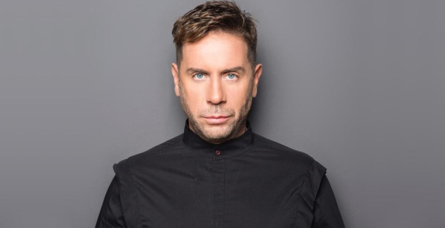 Ο ΓιώργοΓιώργος Μαζωνάκης: γέμισε τις μπαταρίες του στη Νάξο! Στιγμές από τις διακοπές του στο νησί των Κυκλάδων (φωτογραφίες)ς Μαζωνάκης στον δρόμο του Θεού! Από τη νύχτα και τις υπερβολές, στις προσευχές και τα μοναστήρια - Το άγνωστο «θαύμα» που του άλλαξε τη ζωή