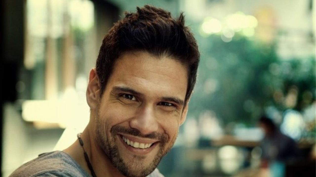 Δημήτρης Ουγγαρέζος: είχε ατύχημα και βρέθηκε με νάρθηκα στα επείγοντα (φωτο)