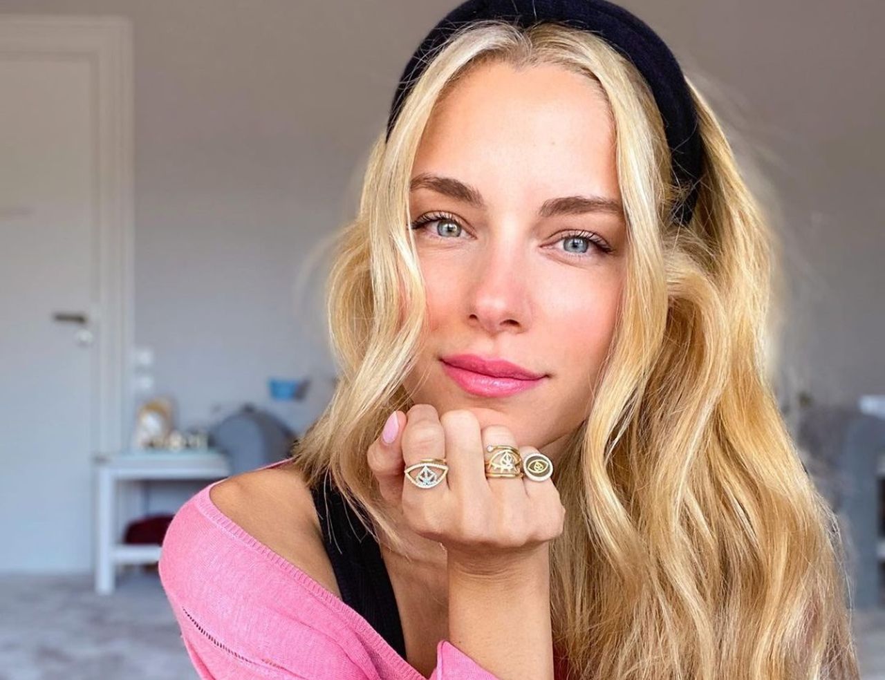 Δούκισσα Νομικού: οικογενειακή απόδραση στη Μύκονο! Μαμά και κόρη με το ίδιο μαγιό (φωτογραφίες και βίντεο)