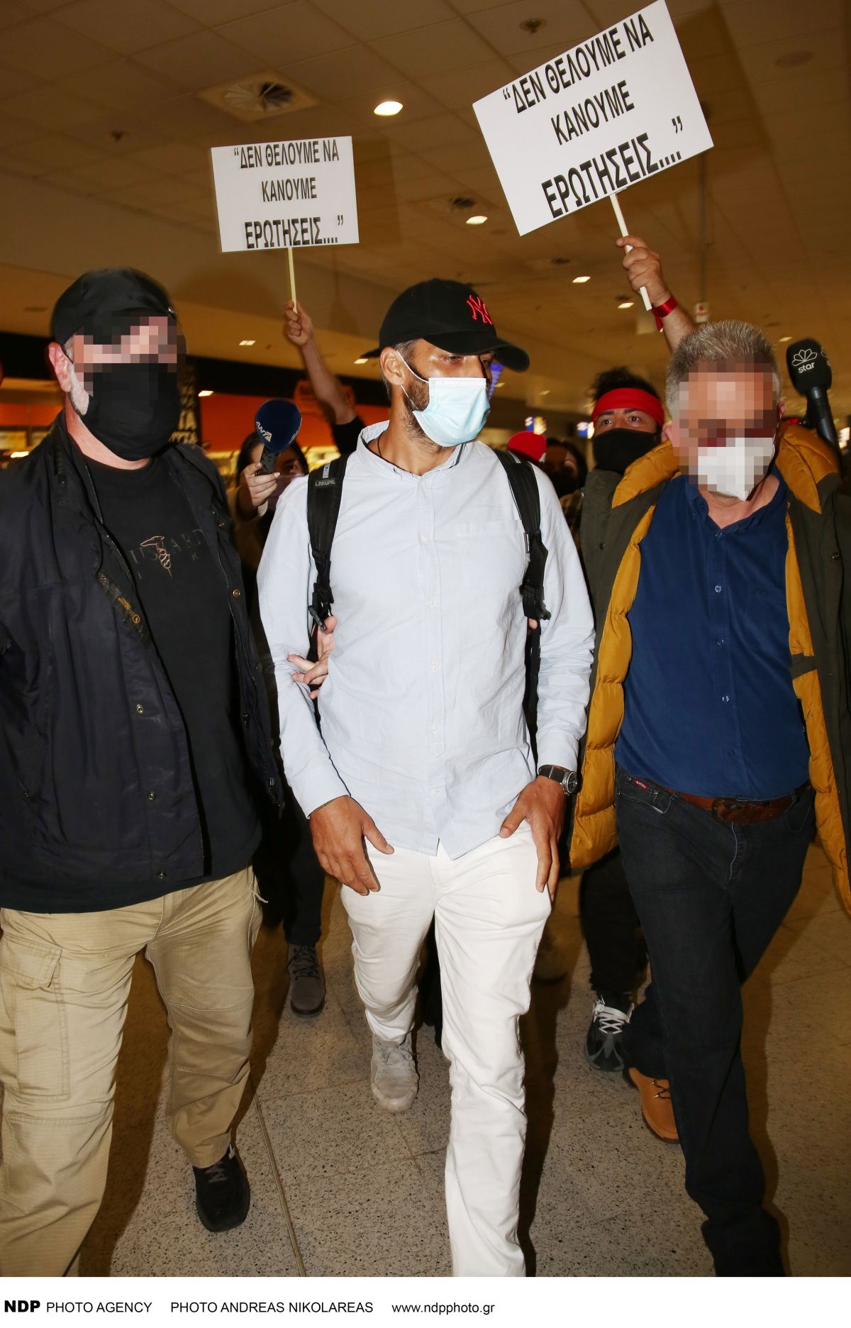 Survivor 4 - Αλέξης Παππάς: η επιστροφή στην Ελλάδα και τα παρατράγουδα στο αεροδρόμιο 