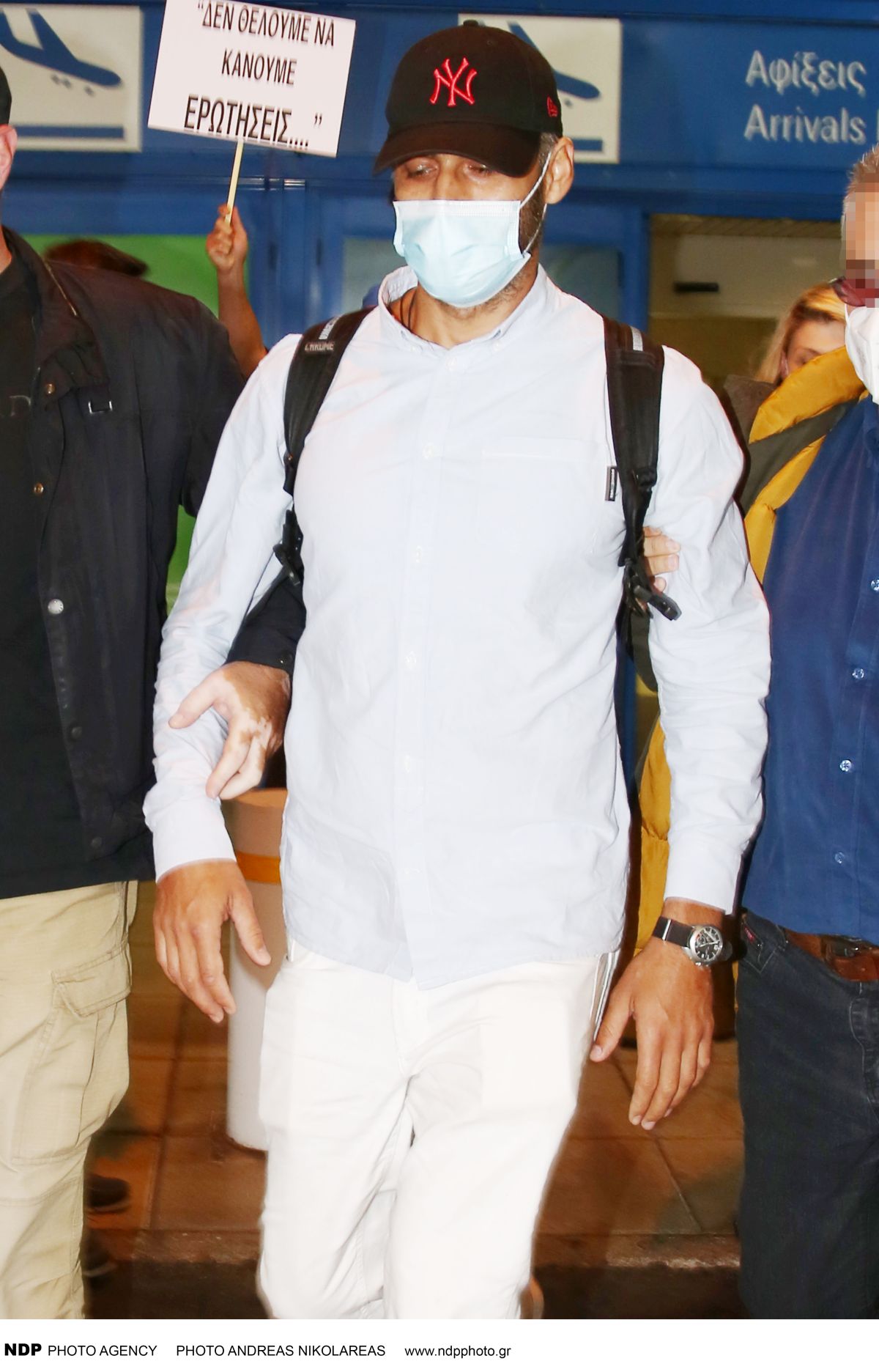 Survivor 4 - Αλέξης Παππάς: η επιστροφή στην Ελλάδα και τα παρατράγουδα στο αεροδρόμιο 