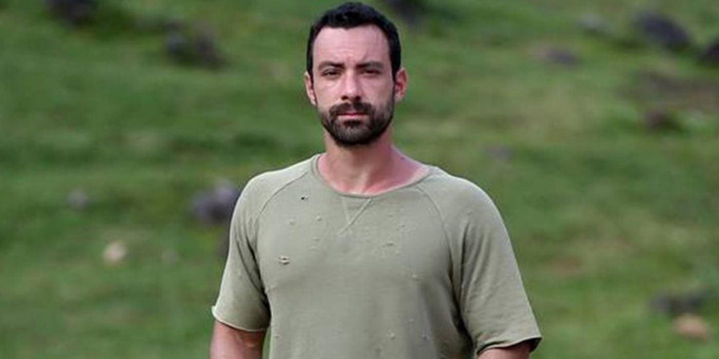 Ο Ανδρέας Μικρούτσικος «ισοπεδώνει» τον Σάκη Τανιμανίδη: «Έχουμε καταντήσει να πηγαίνουμε στις σχολές μοντέλων και να τους κάνουμε παρουσιαστές»