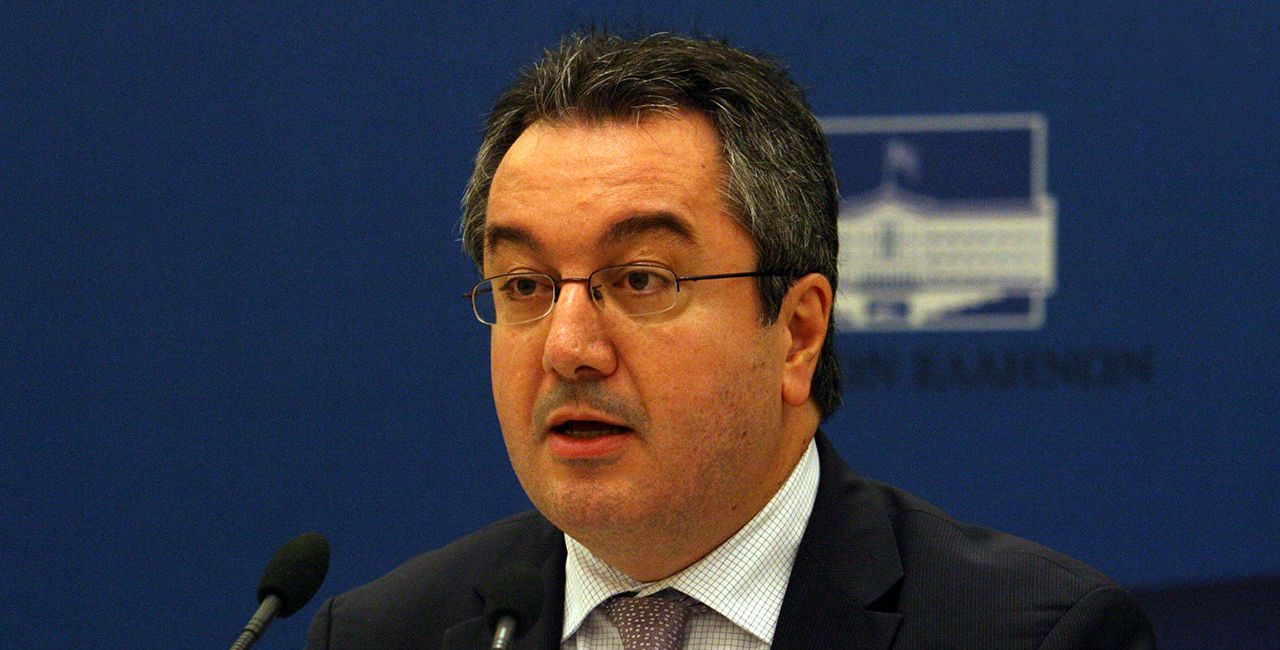 Ηλίας Μόσιαλος: «Τα κρούσματα ηπατίτιδας δεν έχουν καμία σχέση με τα εμβόλια του κορονοϊού»