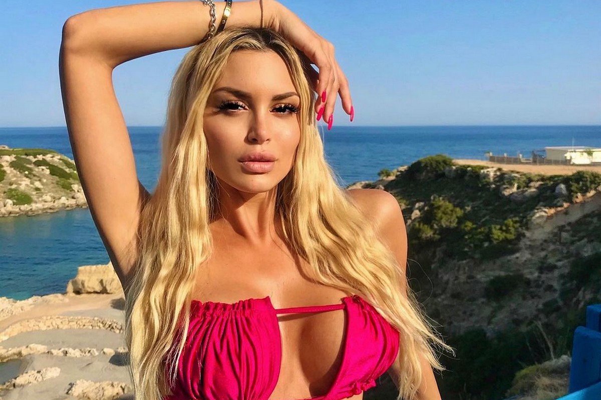 Δήμητρα Αλεξανδράκη: «Η Αλεξάνδρα Παναγιώταρου μπορεί να φαίνεται Barbie, αλλά είναι σκυλί και θα αντέξει στη Φάρμα»