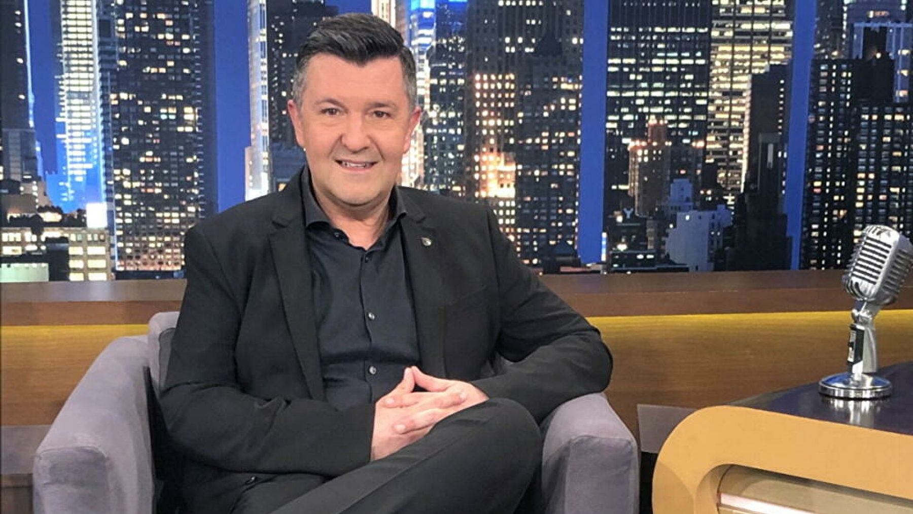 Δημήτρης Μάρκος: «... με παίρνει ο ύπνος στο τιμόνι, βλέπω κόκκινο μπροστά μου, πατάω φρένο, παίρνει το αμάξι δέκα σβούρες και βρίσκομαι στο αντίθετο ρεύμα»