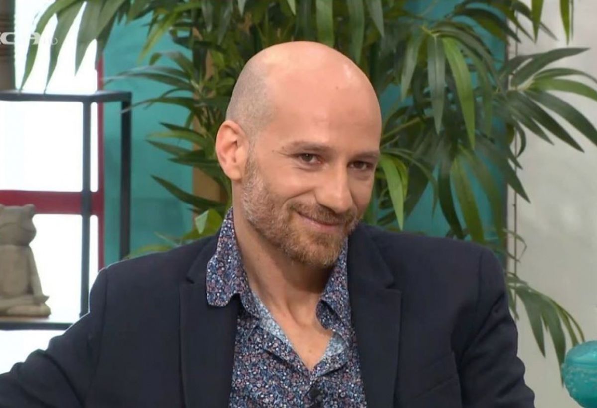 Νικόλας Παπαγιάννης: ο «κακός» του Σιωπηλού Δρόμου μιλά για την επιτυχία της σειράς και δίνει ένα σημαντικό Spoiler