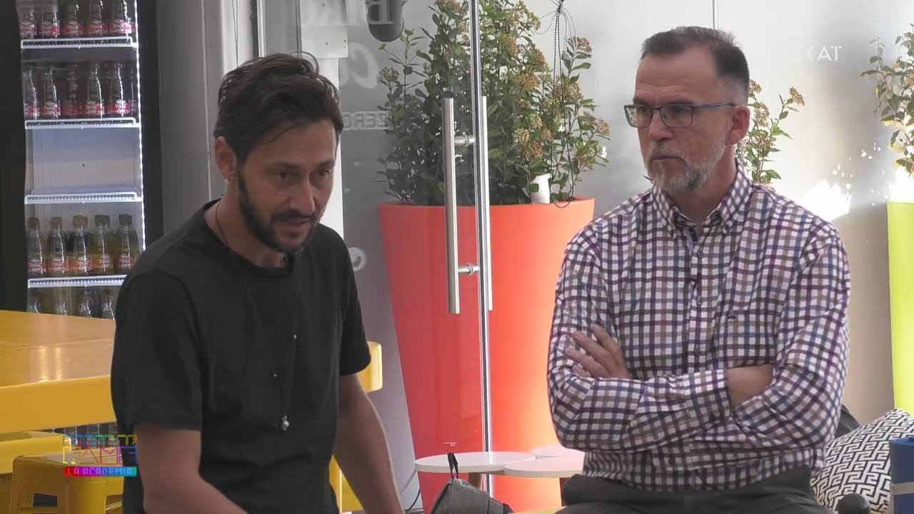 House of Fame - Πάνος Καλλίδης: «Τι ωραία καλύβα που έχετε εδώ... Είναι τρελή εμπειρία το Survivor»