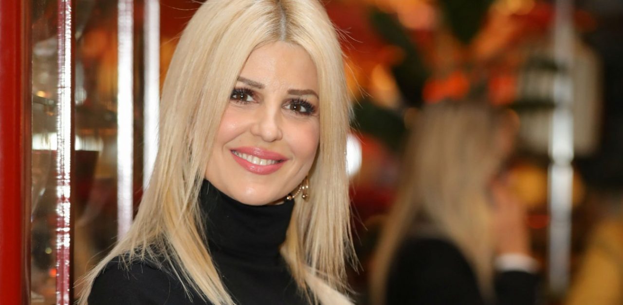 'Ελενα Ράπτη: σύννεφα στον γάμο της πανέμορφης βουλευτίνας; Τι τρέχει με εκείνη και τον Κίμωνα Μπάλλα