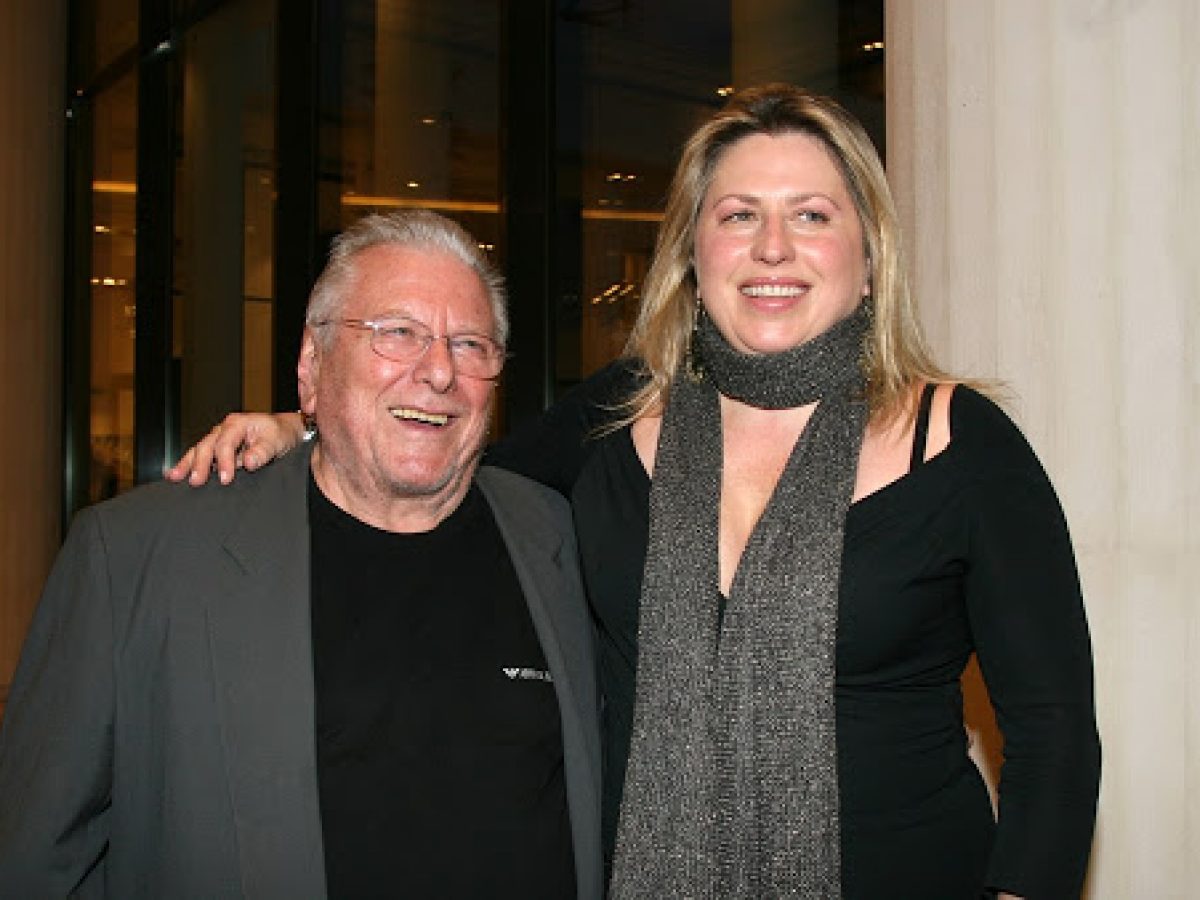 Θεανώ Παπασπύρου: Διαψεύδει τους ισχυρισμούς της Σάντρας Βουτσά για τους περιβόητους πίνακες – «Είναι αναληθείς, ανακριβείς και κακόβουλοι»