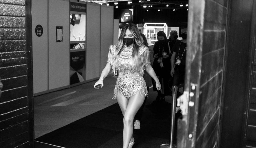 Eurovision 2021: Κύπρος, Αλβανία και Μολδαβία με παρόμοια ρούχα στη σκηνή