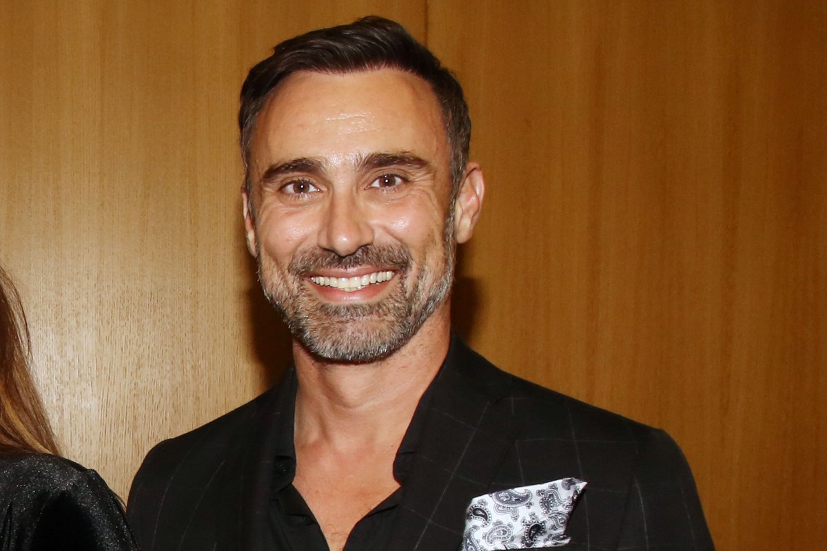 Γιώργος Καπουτζίδης: «Όλος ο κόσμος είναι φτιαγμένος για τον λευκό στρέιτ άνδρα... Όλοι οι υπόλοιποι πρέπει διαρκώς να διεκδικούμε»