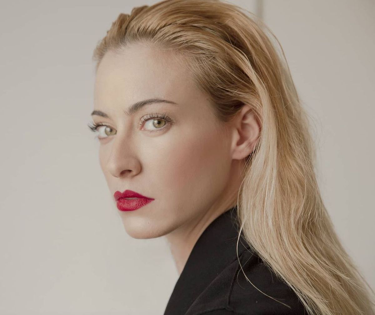 Σοφία Μανωλάκου: «Γνωστή ηθοποιός σε παράσταση ήθελε να με μειώνει. Δεν μίλησα, ήταν μόλις είχα βγει από τη σχολή»