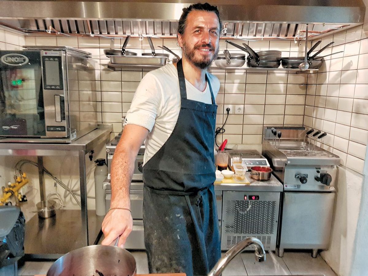 Masterchef - Τζιοβάνι Σκαράτζι: αυτούς περίμενε με λαχτάρα να πάνε στο εστιατόριό του στη Ρόδο!