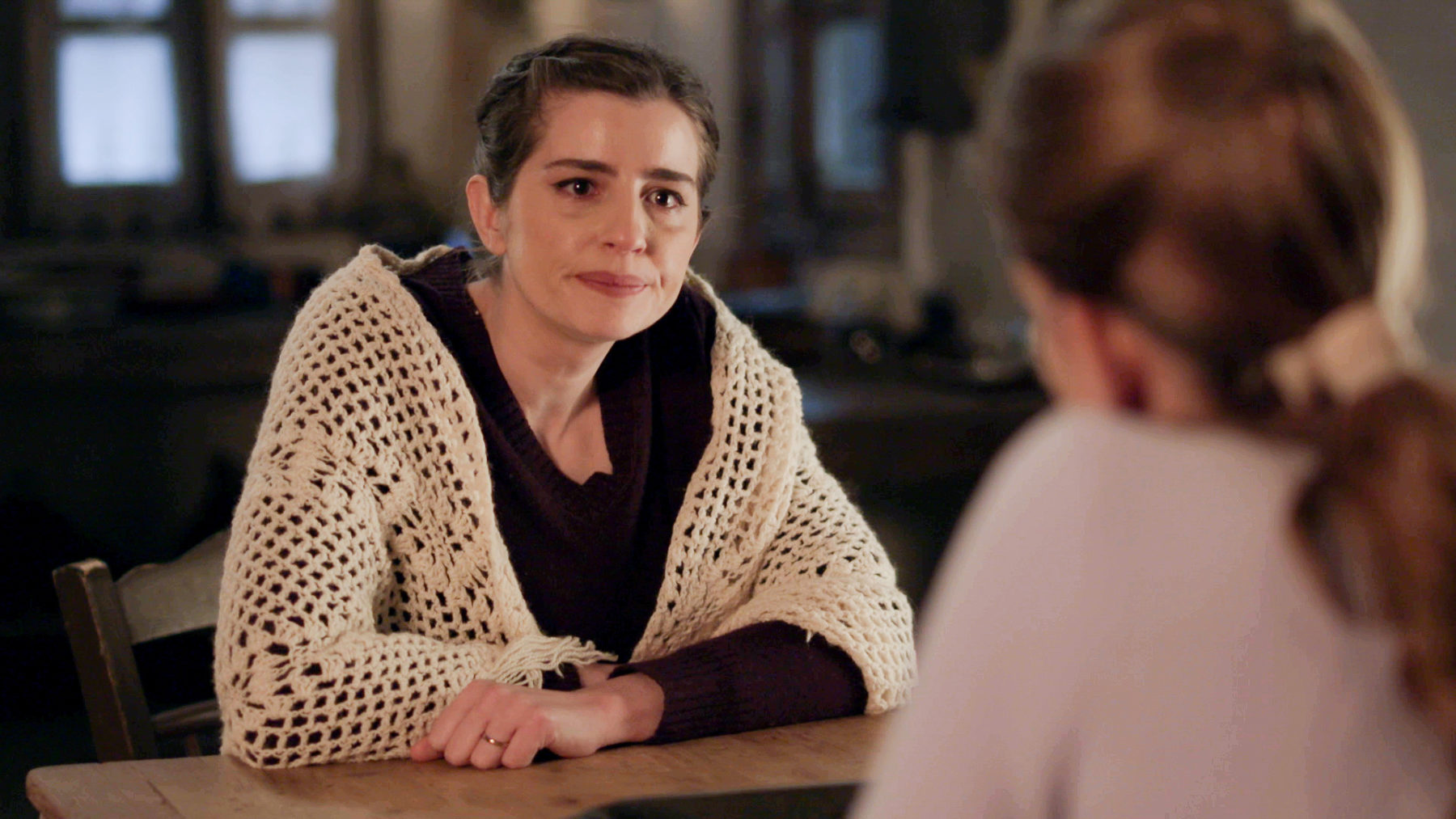 Άγριες μέλισσες spoiler: η Ελένη ξανά αντιμέτωπη με τη φυλακή! Πώς θα την παγιδεύσει ο Ακύλας