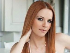 Ναταλία Λιονάκη: Η καλλονή των σίριαλ έγινε μοναχή στην Κένυα