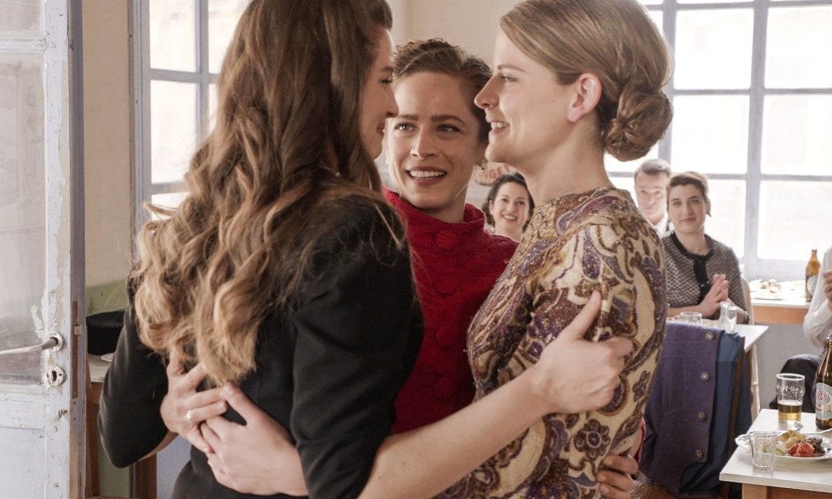 Άγριες μέλισσες: νέες φωτογραφίες από τα γυρίσματα του τρίτου κύκλου