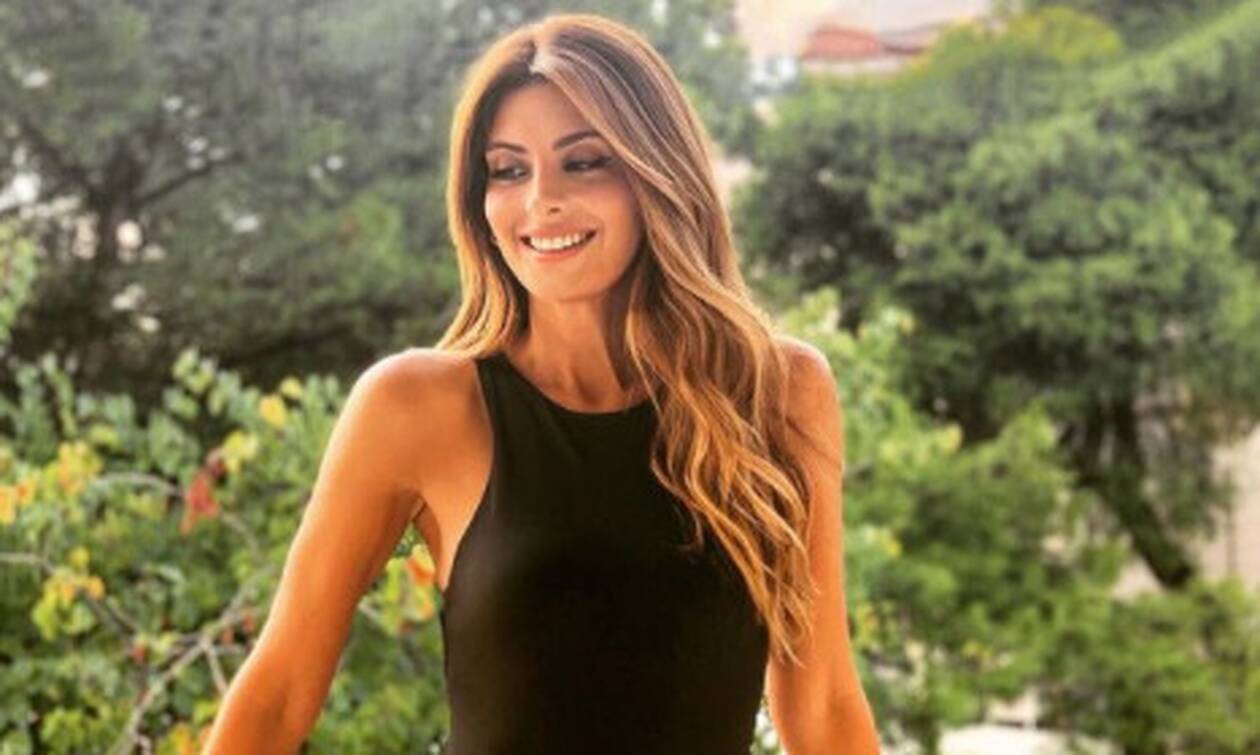 Ανθή Σαλαγκούδη: σικάτη εμφάνιση στην καρδιά της Αθήνας! Τράβηξε όλα τα βλέμματα (φωτογραφίες)