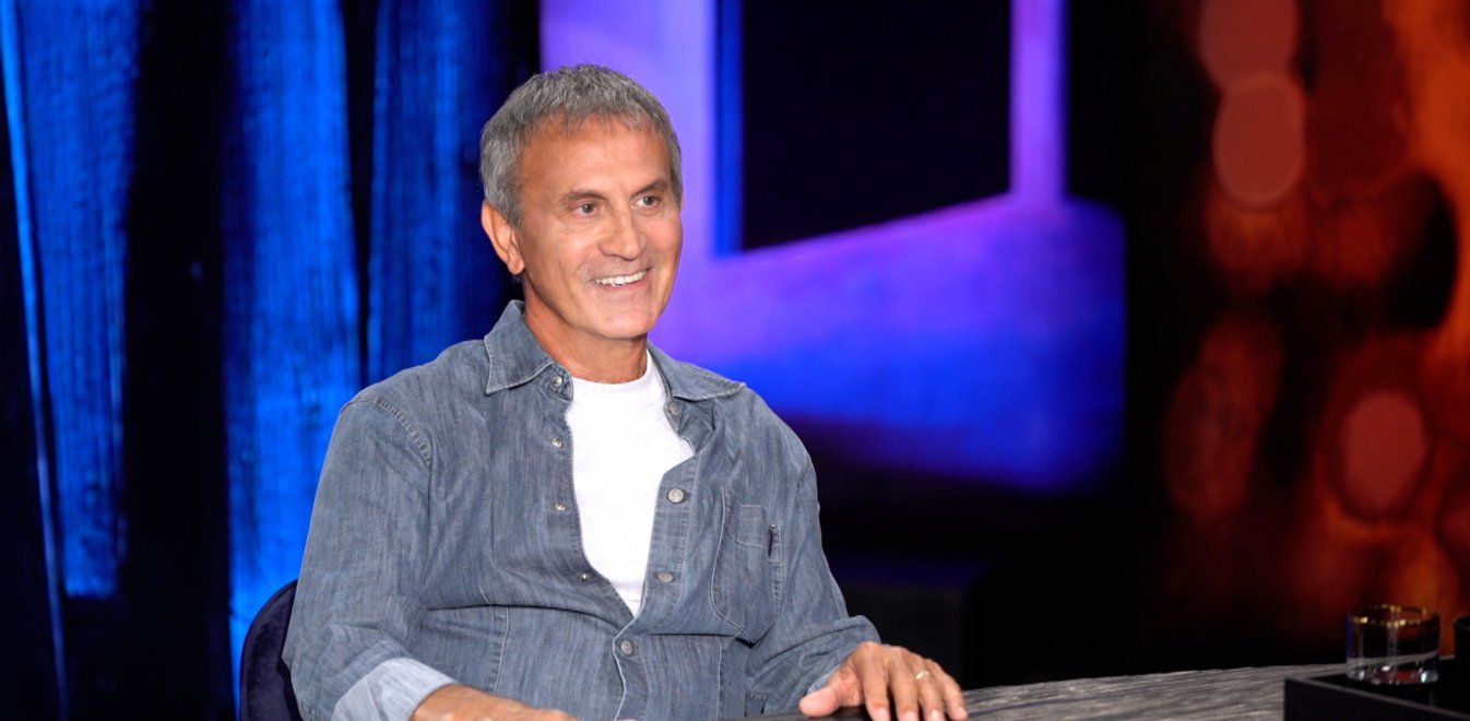 Γιώργος Νταλάρας: «Θα ήθελα να με λένε Γιώργο, όχι Νταλάρα»