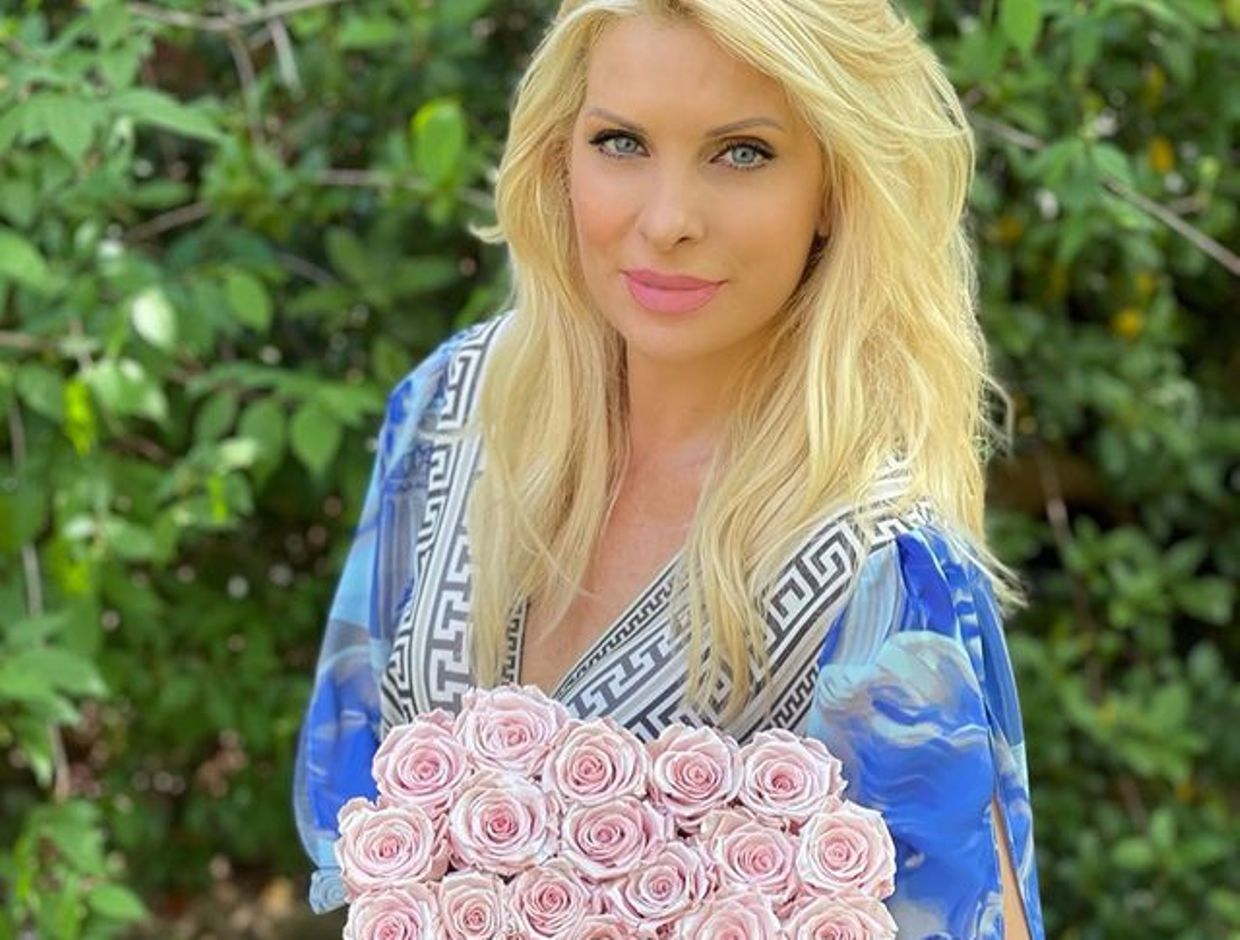 Ελένη Μενεγάκη: Αρετουσάριστες φωτογραφίες της από τις διακοπές στη Μύκονο με τον Ματέο Παντζόπουλο