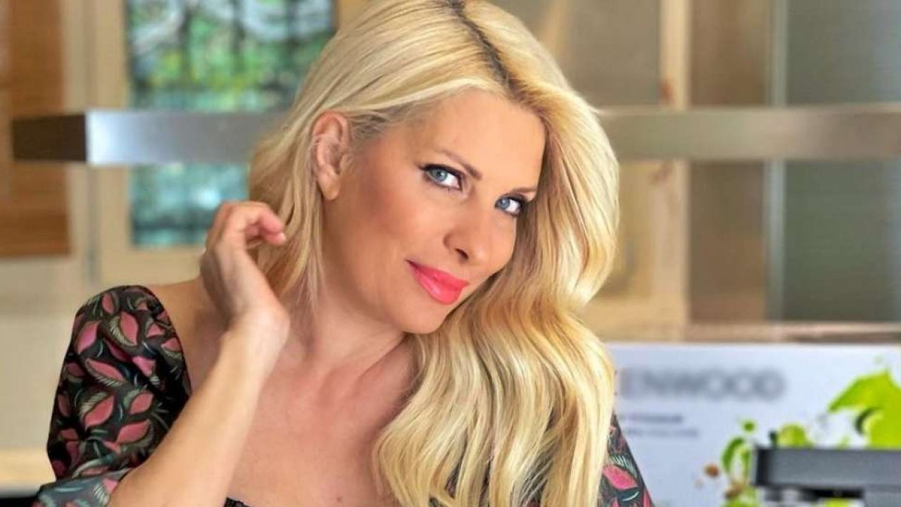 Ελένη Μενεγάκη: νέα επιβεβαίωση του iciao, λέει το ναι ο Βασίλης Καλλίδης! Θρίλερ με τη στήλη της αστρολογίας για την οποία καίγεται η παρουσιάστρια