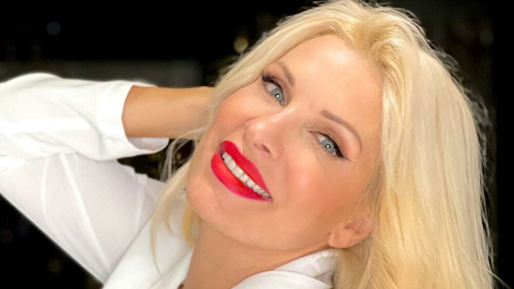 Ελένη Μενεγάκη: Θα απονείμει βραβείο στα Mad Video Music Awards! Αυτή είναι η τραγουδίστρια που θα βραβεύσει