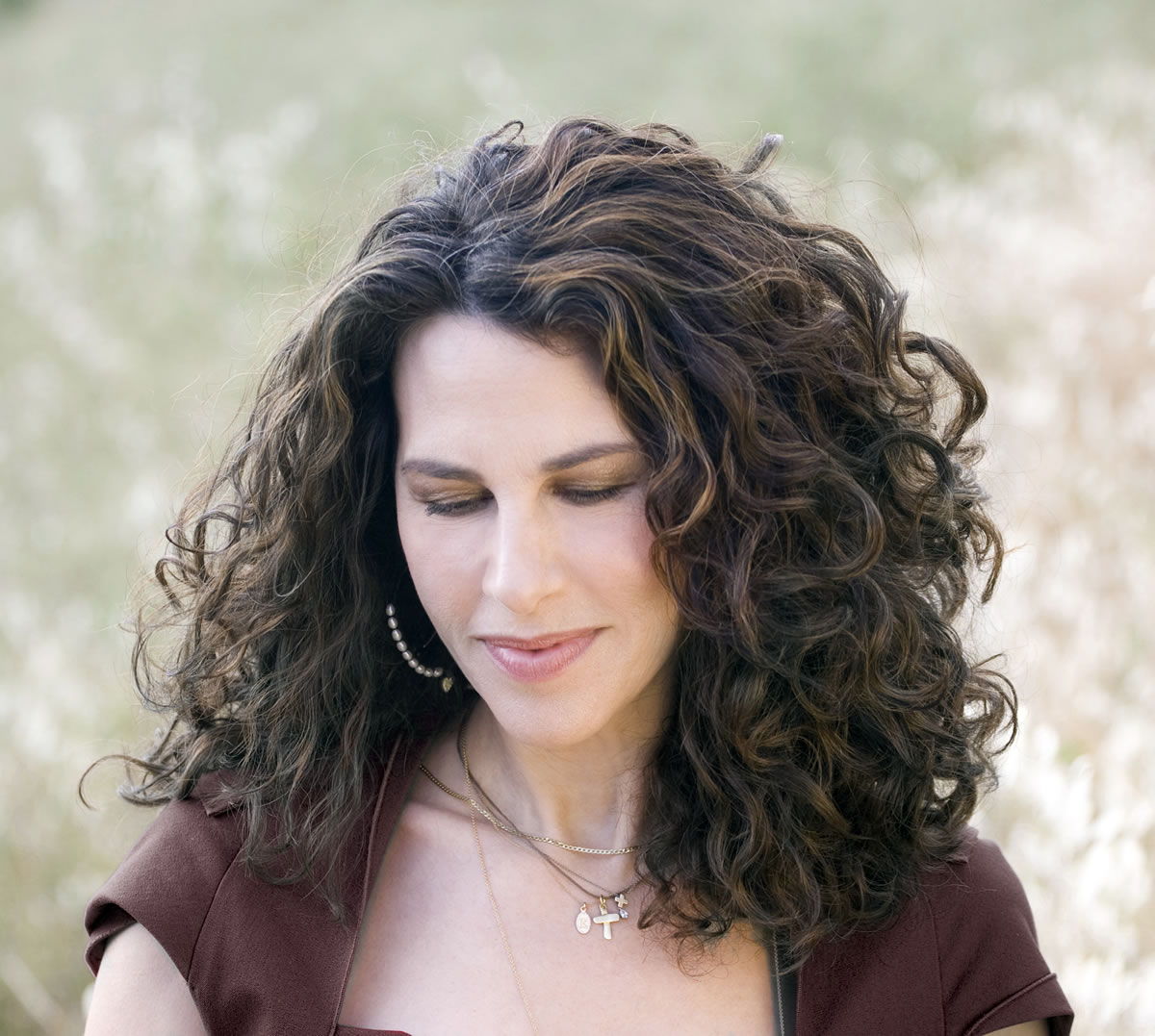 Ελευθερία Αρβανιτάκη: «Είχα κι εγώ προτάσεις να κάνω streaming, όμως αρνήθηκα, γιατί από μία τέτοια συναυλία λείπει το αγαπημένο χειροκρότημα και το να τραγουδάμε όλοι μαζί»