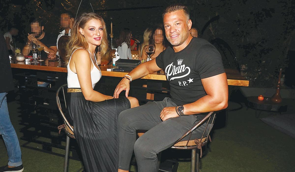 Βαλεντίνη Παπαδάκη: Αυτό είναι το εντυπωσιακό μονόπετρο που της χάρισε ο Κώστας Σόμμερ