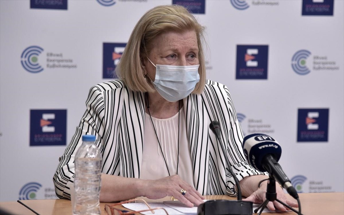 Εμβόλιο για τον κορoνοϊό: Μπορούν να αλλάξουν τη δεύτερη δόση όσοι έχουν εμβολιαστεί με AstraZeneca;