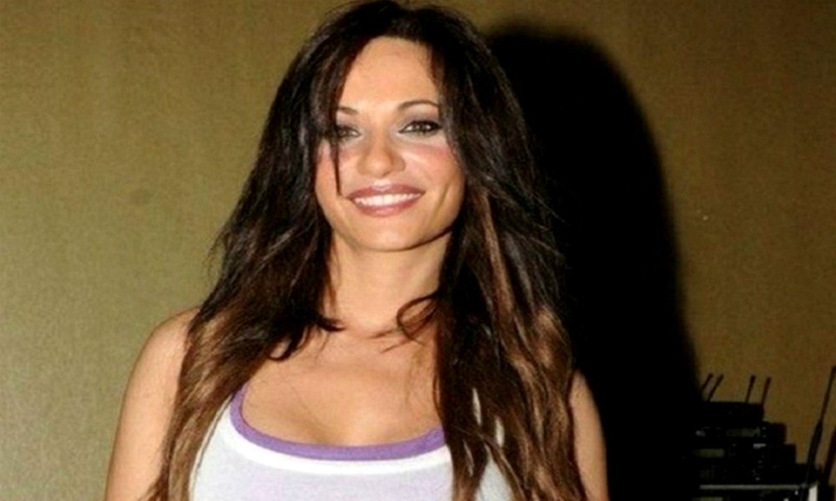 Μάρω Λύτρα: Ποζάρει χωρίς ίχνος μακιγιάζ και εντυπωσιάζει