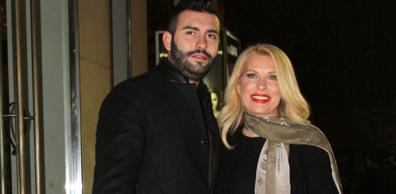 Ελένη Μενεγάκη: Ο αδερφός της Θοδωρής Μισόκαλος δημοσίευσε φωτογραφία με τη μητέρα τους από την παιδική ηλικία