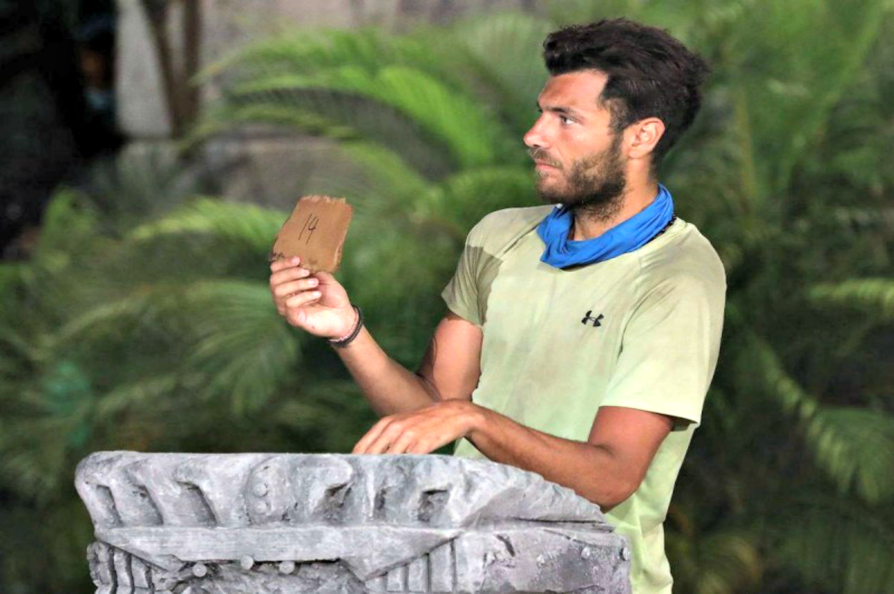 Survivor 4 - Νίκος Μπάρτζης: «Η Ελένη είναι η μόνη που δάκρυσε πραγματικά όταν έφυγα. Ήταν η μόνη που με ρώταγε για τα πόδια μου. Οι άλλοι τόσο καιρό..»ταν η πρώτη φορά που έβαλα τα κλάματα μέσα στο παιχνίδι»