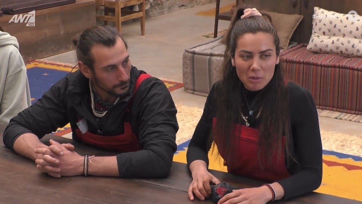 Η Φάρμα - 'Εξαλλος ο Ντούπης με την Κυριακή: «Ναι είναι γελοίο κι εσύ γελοία είσαι… Είσαι ότι σε συμφέρει. Αναίσθητη και δεν εκτιμάς τίποτα»