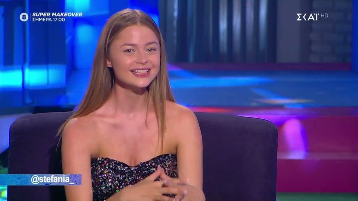 Στεφανία Λυμπερακάκη: «Είχαμε βέβαια πρόβλημα με το green screen στη Eurovision, δεν ξέρω τι έγινε».