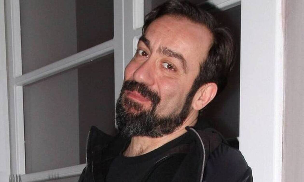 Σωτήρης Καλυβάτσης: «Θαυμάστρια μου ζήτησε να υπογράψω στο γυμνό της κορμί»