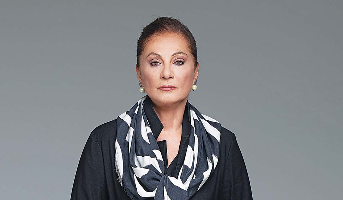 Φιλαρέτη Κομνηνού: χαλαρώνει στην Αμοργό πριν από τον γάμο του γιου της με τη Δρόσω από τις Άγριες μέλισσες