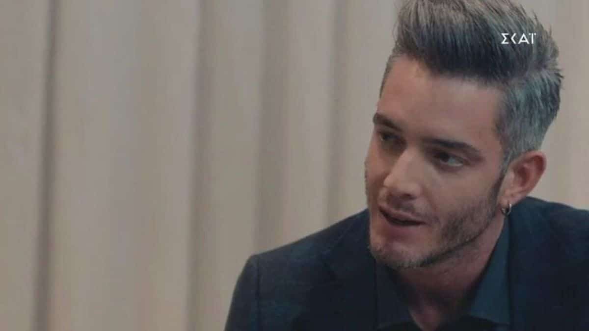 8 Λέξεις: ο Αιμίλιος υποχωρεί και δέχεται την ήττα από τη Δάφνη