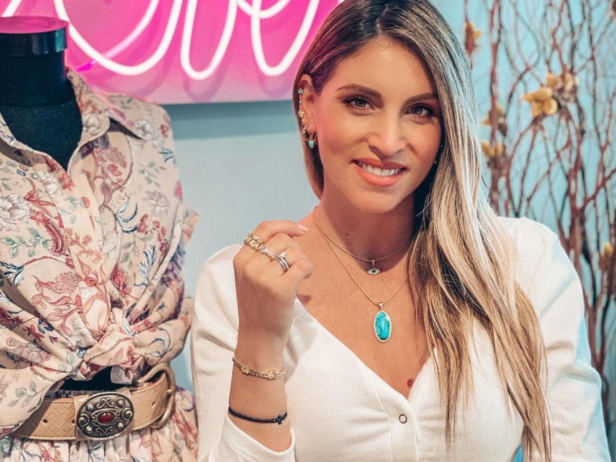 Αθηνά Οικονομάκου: Φωτογραφίζει τη δέκα ημερών κόρη της