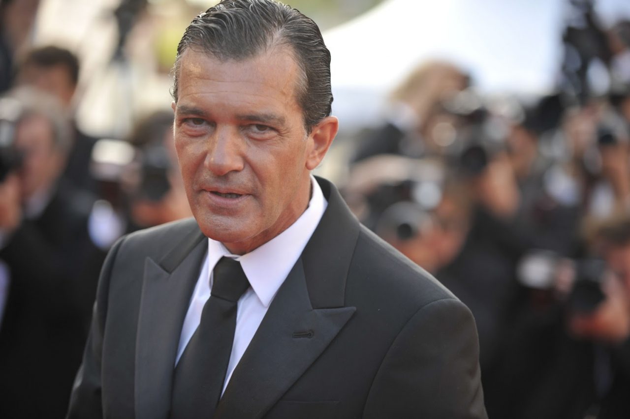 Αντόνιο Μπαντέρας: Προσγειώθηκε με ιδιωτικό τζετ στη Θεσσαλονίκη