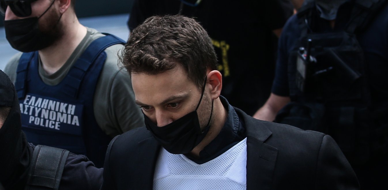 Γλυκά Νερά: Οργισμένη η μητέρα της Καρολάιν, δεν υποπτεύθηκε στιγμή τον Μπάμπη