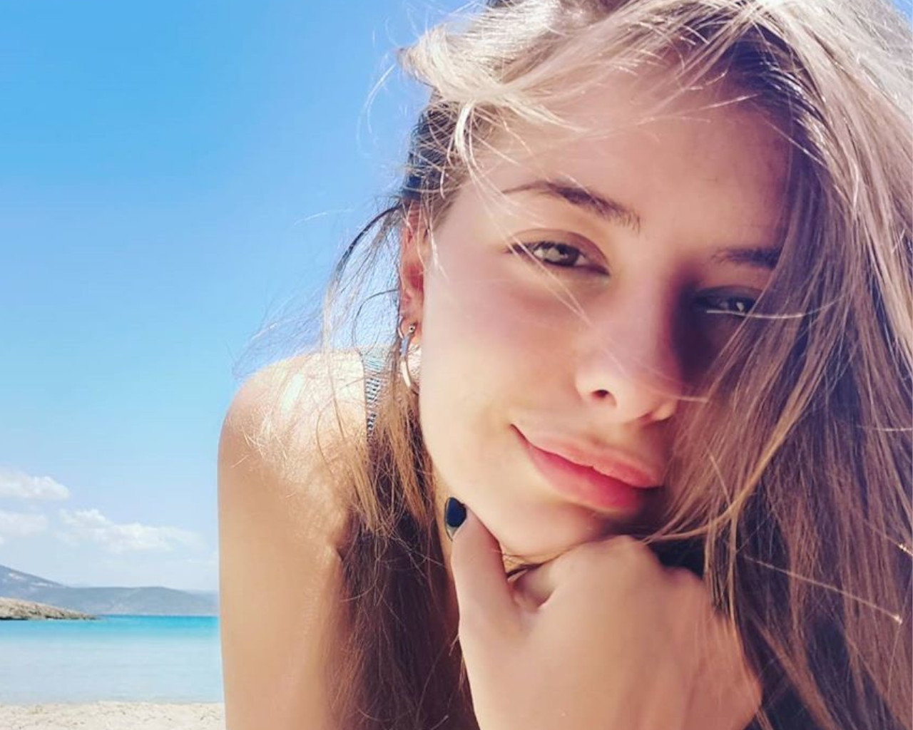 Εύη Δαέλη: «Ήμουν ευτυχώς πολύ μικρή και είχα άγνοια - Δεν είχα συνειδητοποιήσει ποιους είχα δίπλα μου»