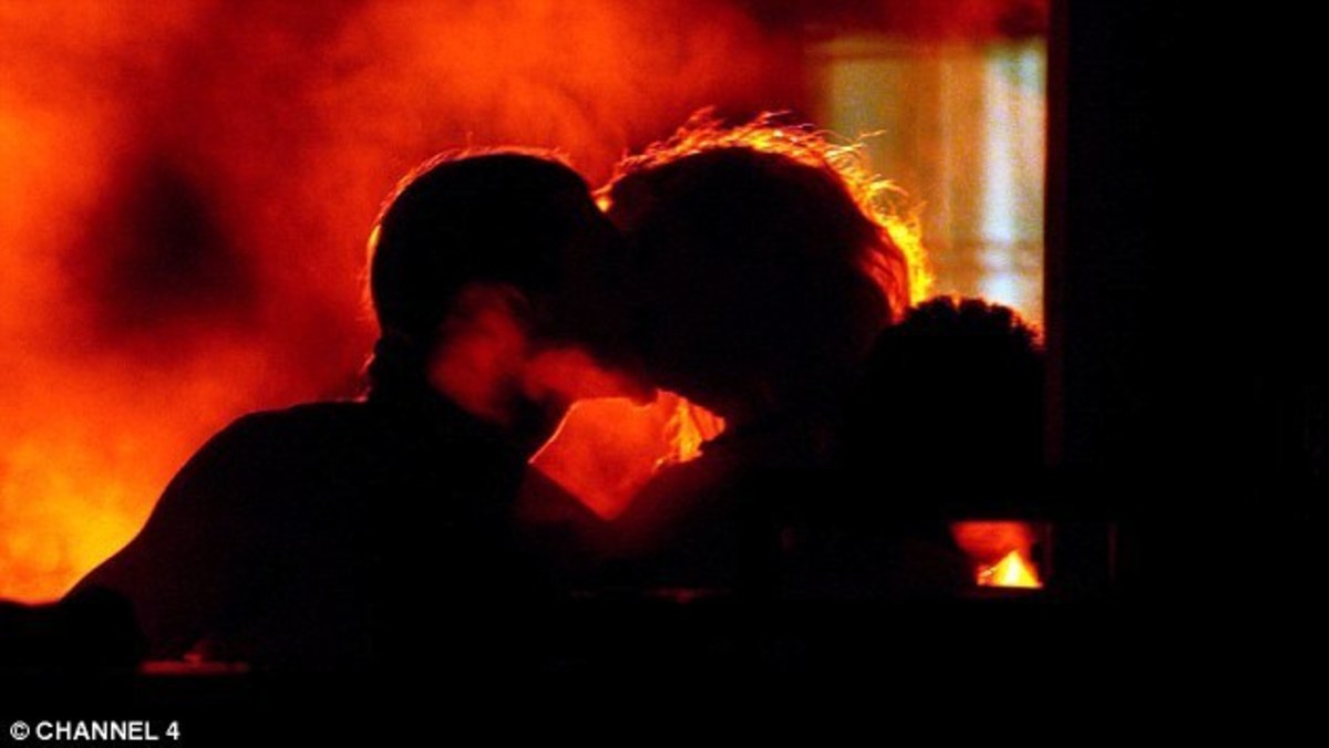 Ζευγάρι εφοπλιστών στο κύκλωμα του πορνοστάρ! Οι δύο top παρουσιαστές και ο δημοσιογράφος - Τώρα ανοίγει ο φάκελος για τους celebrities