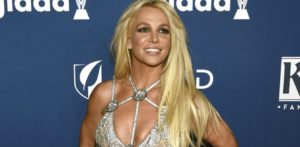 Μπρίτνεϊ Σπίαρς: Οι τόπλες φωτογραφίες της τραγουδίστριας έκαναν χαμό στο Instagram